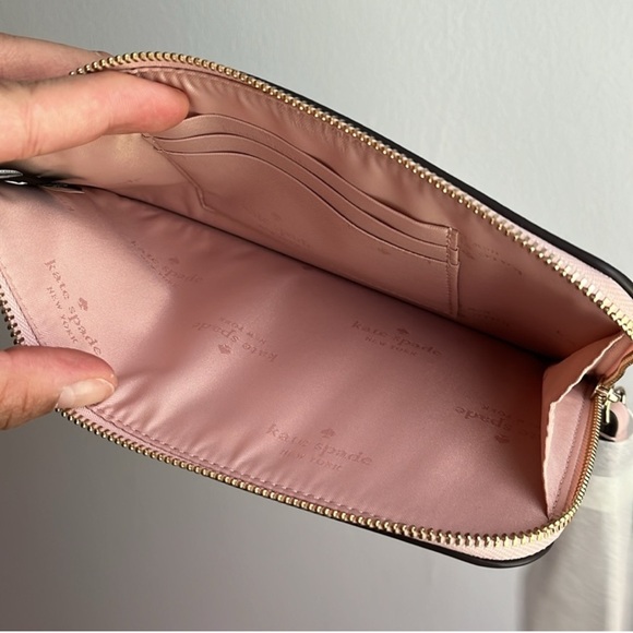 Kate Spade Pink and Cream Floral Wristlet NWT - Picture 8 of 9